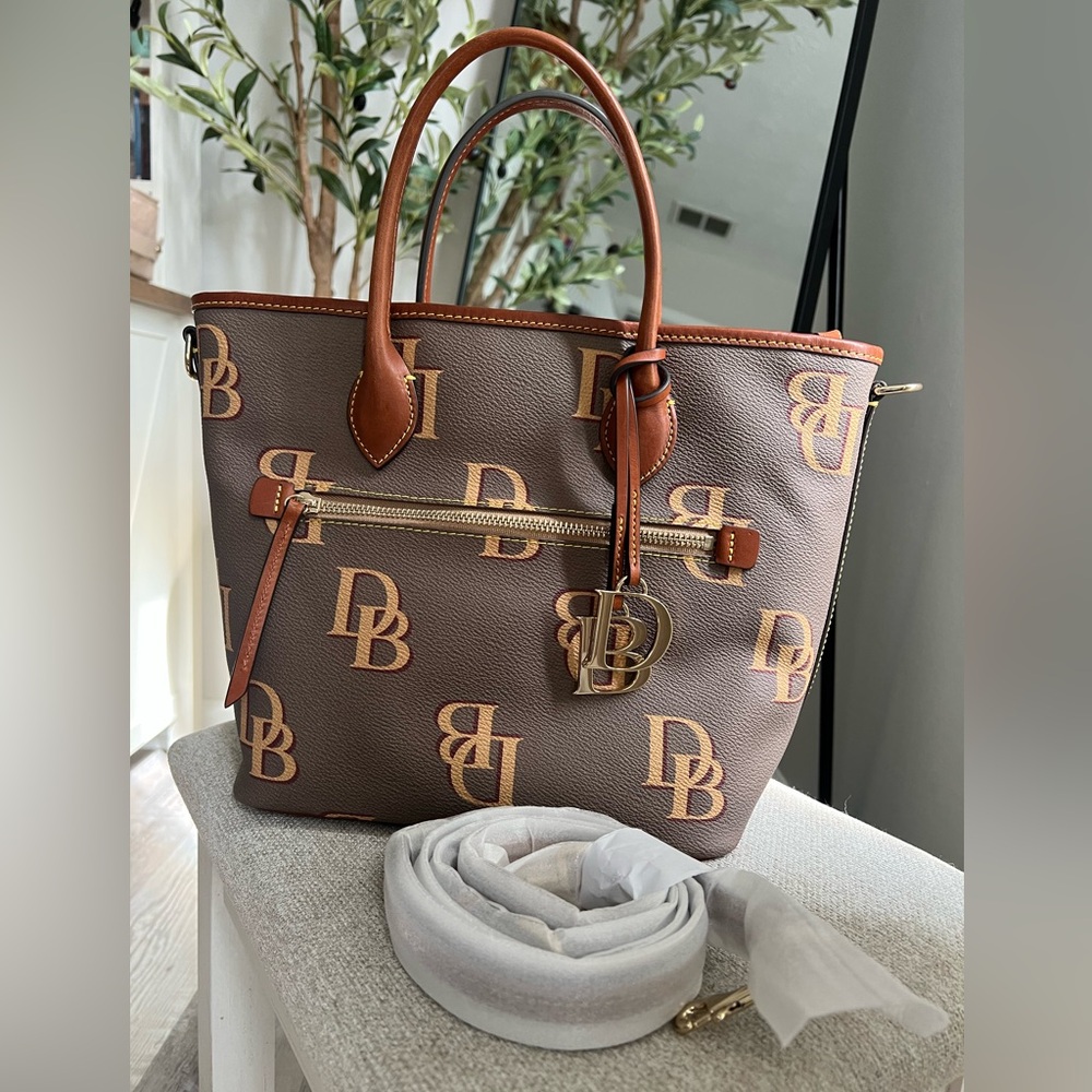 New DOONEY & BOURKE Monogram Handle Tote